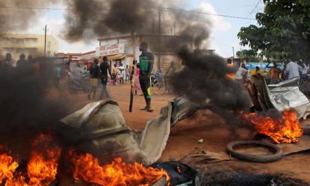 Protesters were not prepared to encourage the coup and protested long and hard. They won.