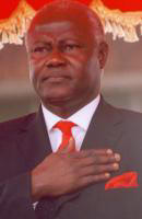 How much support did he give to junta human rights abuses?